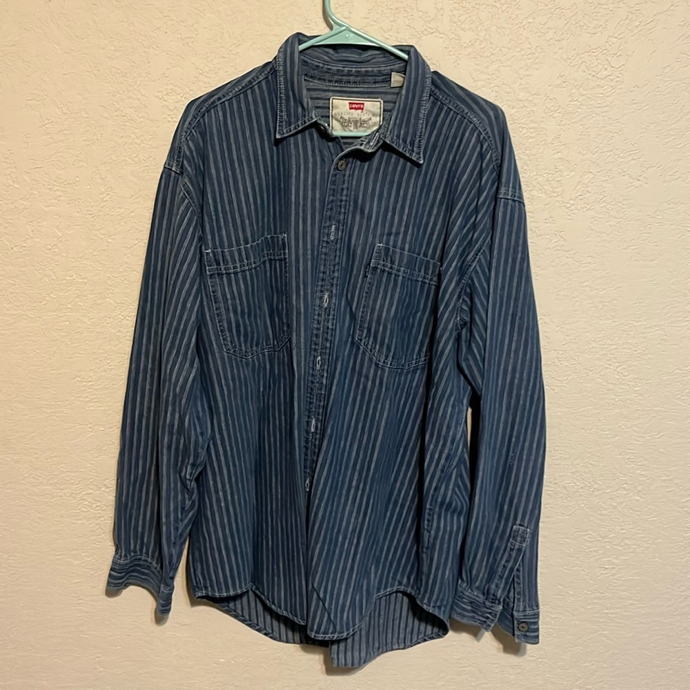 Levi’s Long Sleeve Shirt